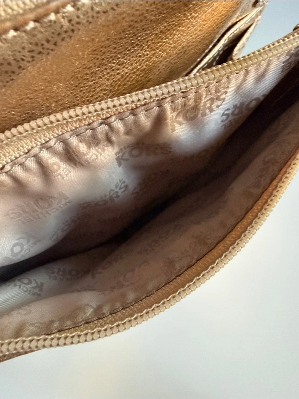 Michael Kors compact michael